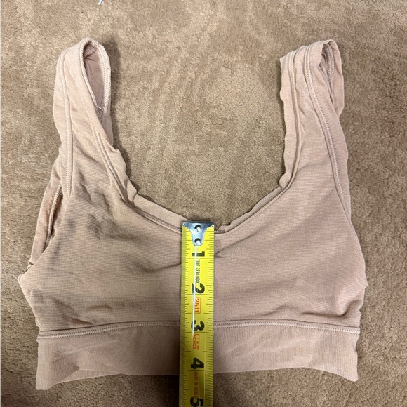 skims sports bra - Picture 2 of 5